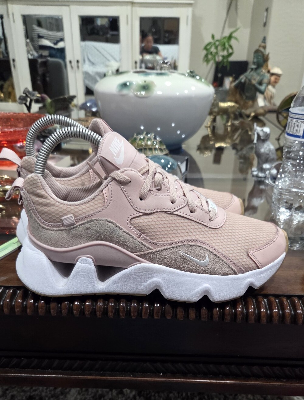 Nike Winns RYZ Women’s Pink Fashion Sneakers - Lightweight Comfort